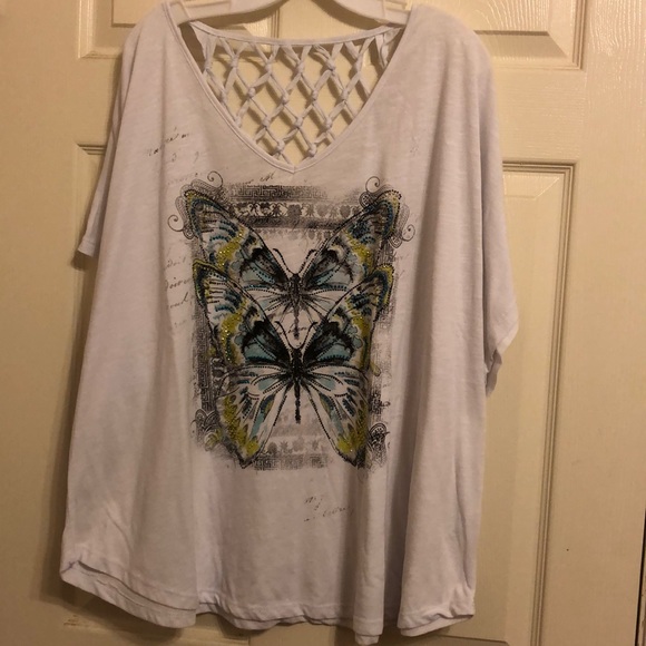 Lattice back Embellished Butterfly tee from CATO - Picture 1 of 5